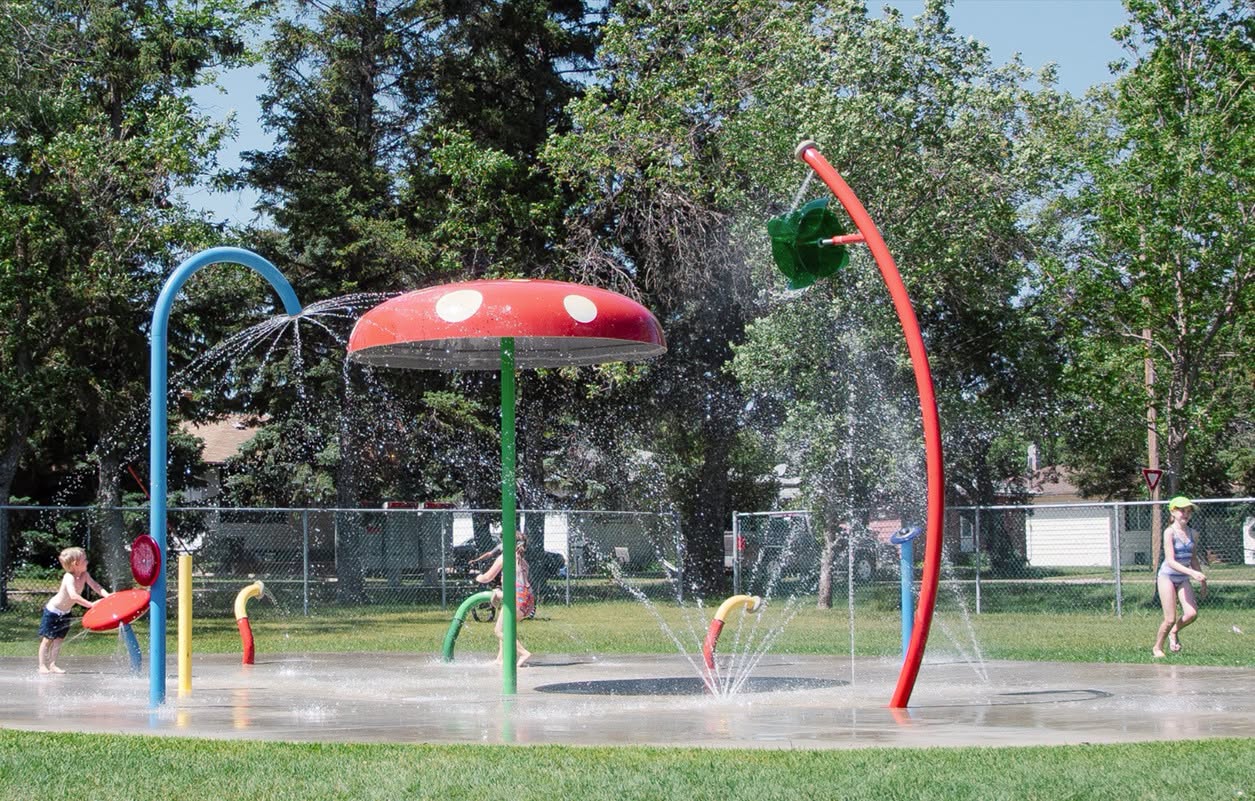 Image of the spray park at Silver Heights Park in Yorkton.