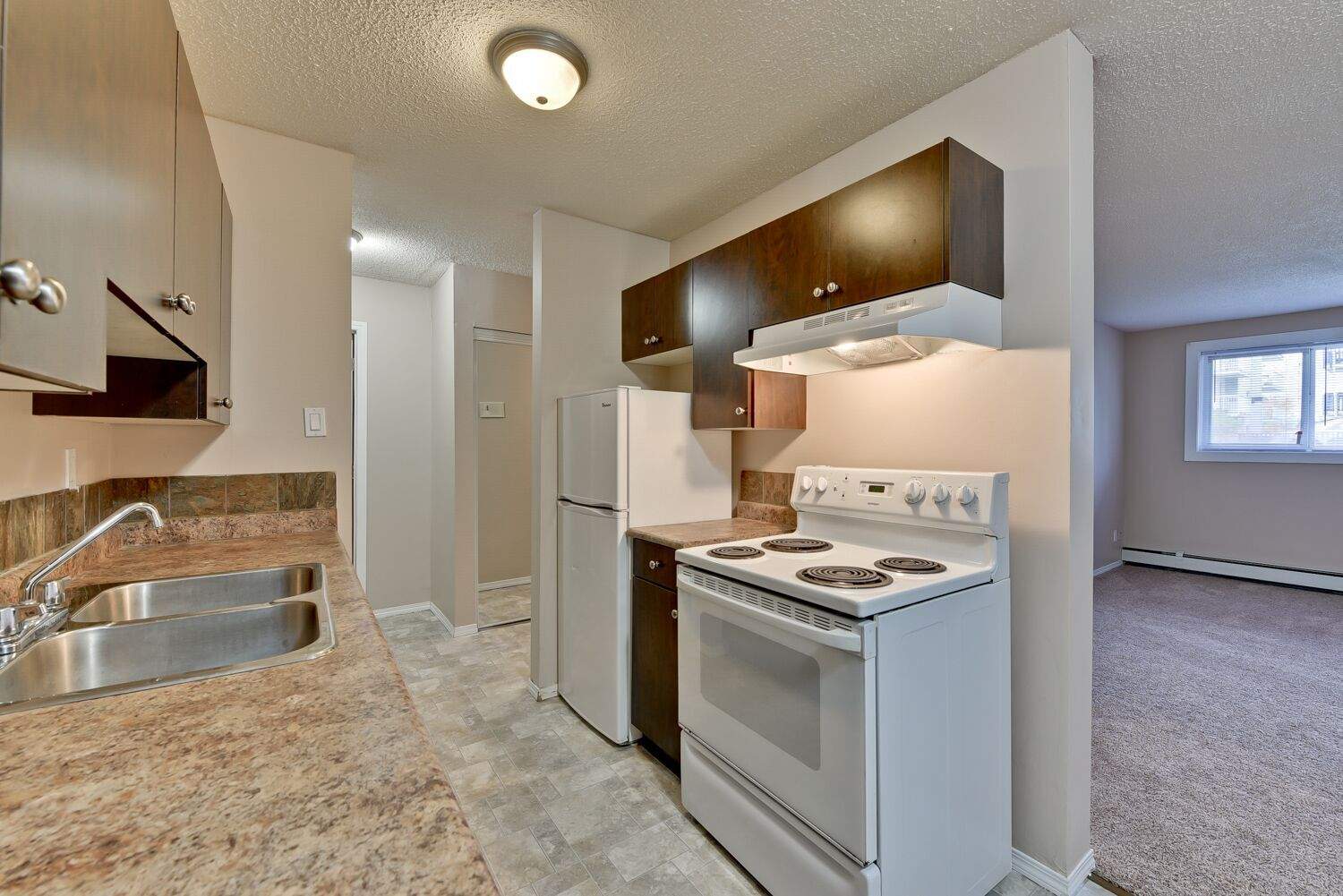 MacKenzie Apartments - Photo 25
