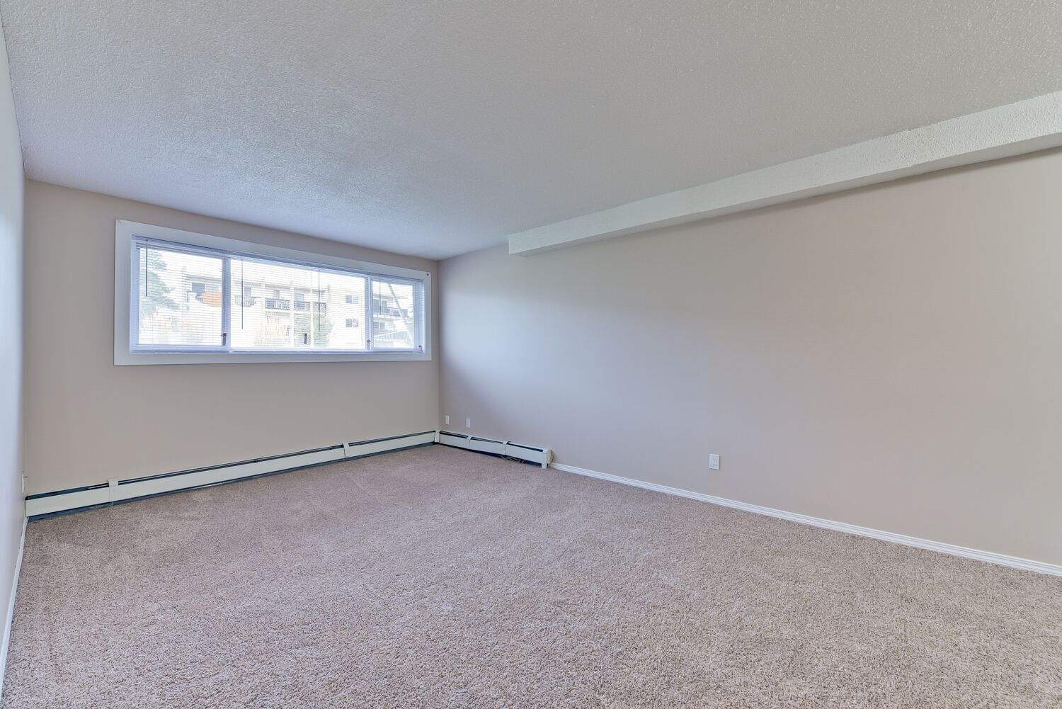 MacKenzie Apartments - Photo 37