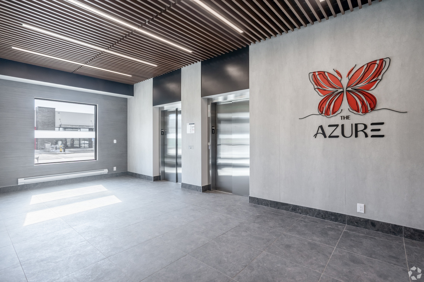 Azure - Photo 2