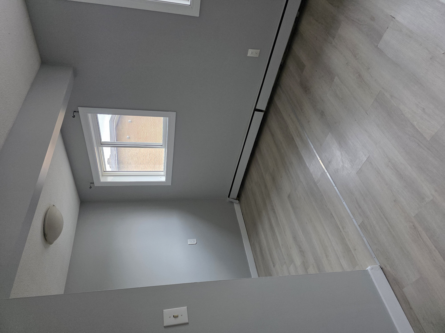 Sunlight Apartments - Photo 3
