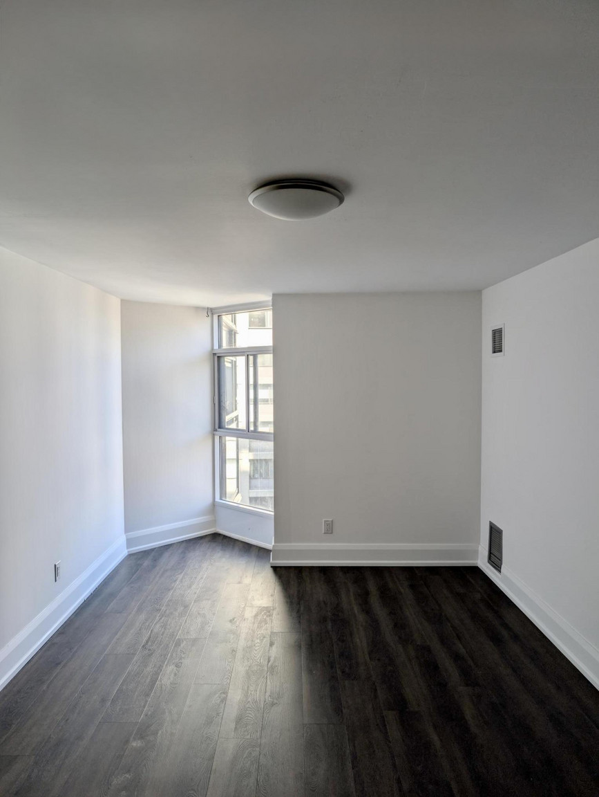 Bay Charles Towers  - Photo 72