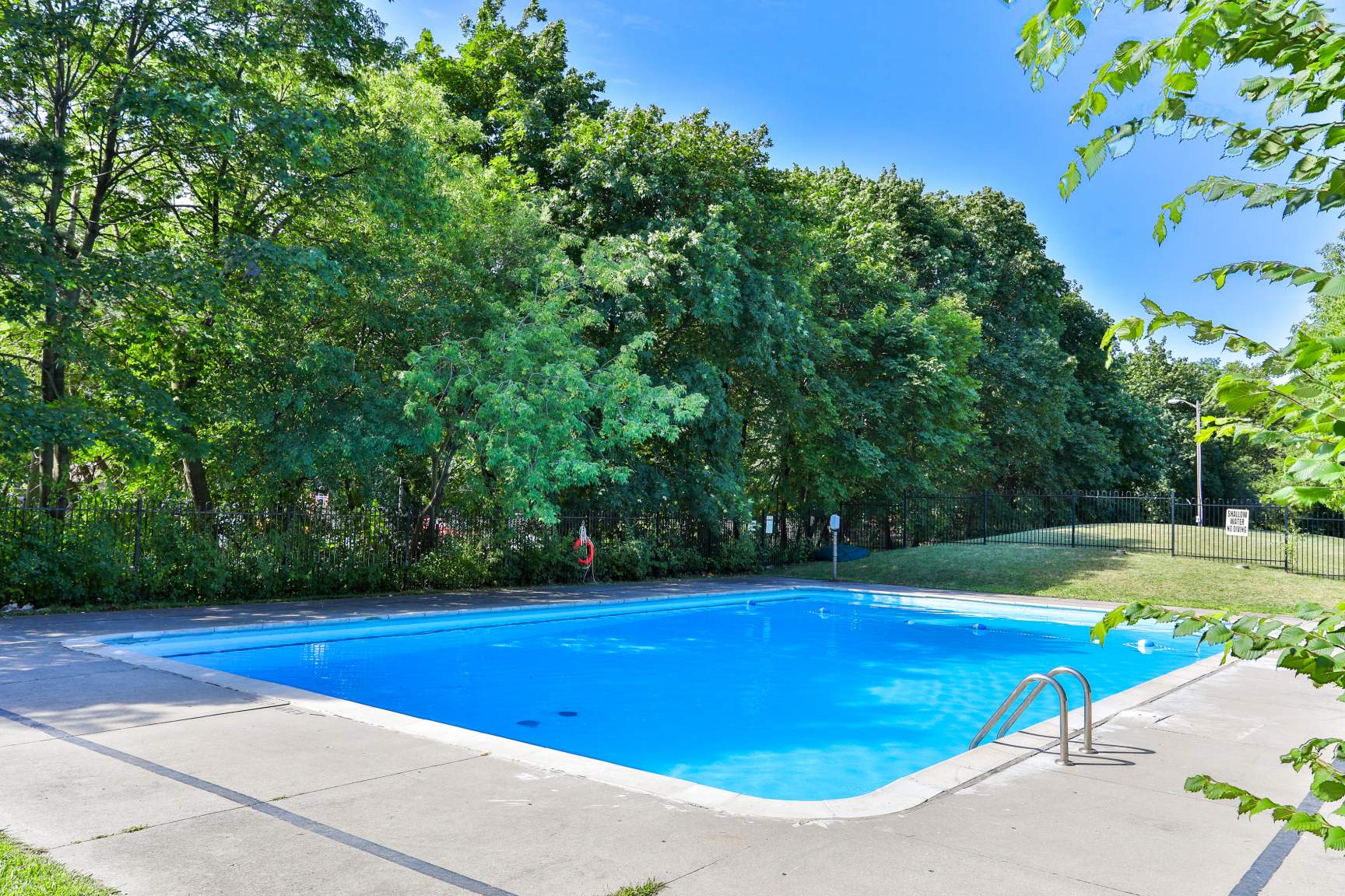105 Rowena Drive - Photo 12