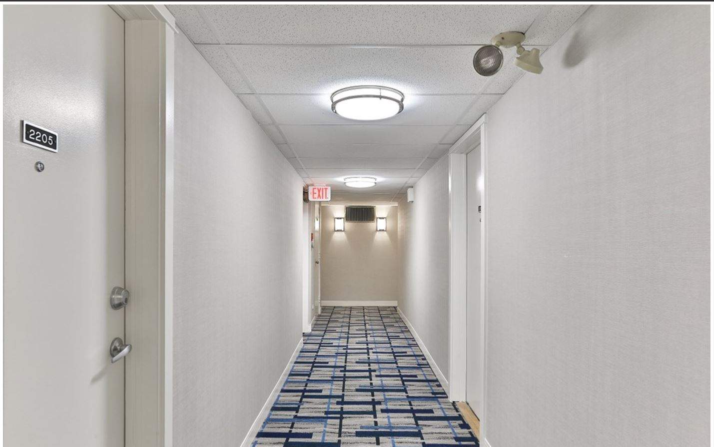 111 Raglan Avenue - Photo 20