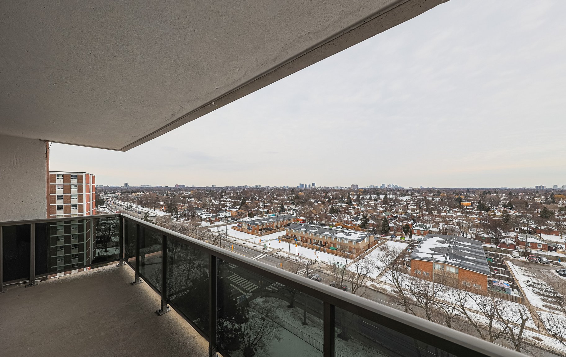 105 Rowena Drive - Photo 42