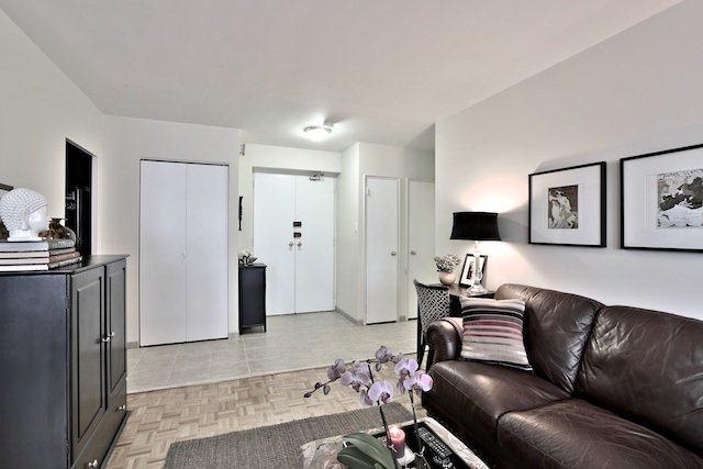 11 Shallmar Boulevard Toronto - Photo 31