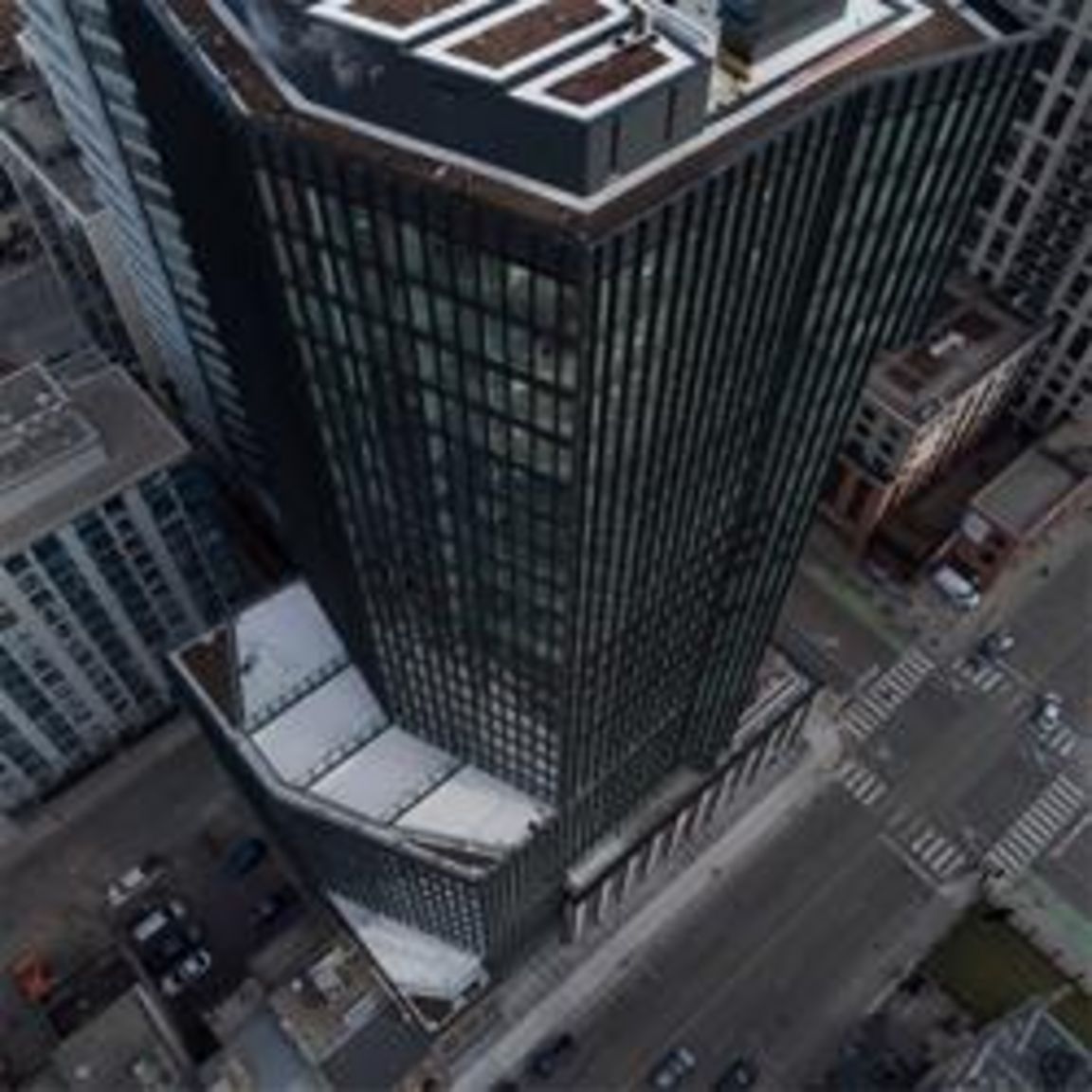 60 Shuter St (Fleur Condo)