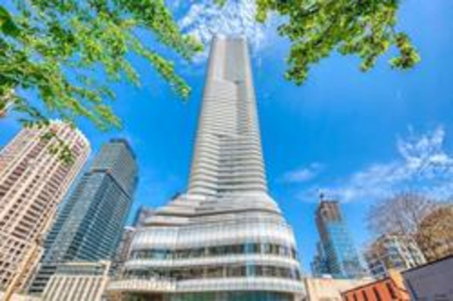 11 Wellesley (Wellesley on the Park)