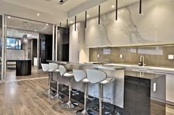 290 Adelaide (Bond) - Photo 7