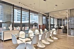 290 Adelaide (Bond) - Photo 8
