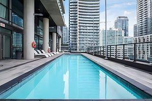 290 Adelaide (Bond) - Photo 14