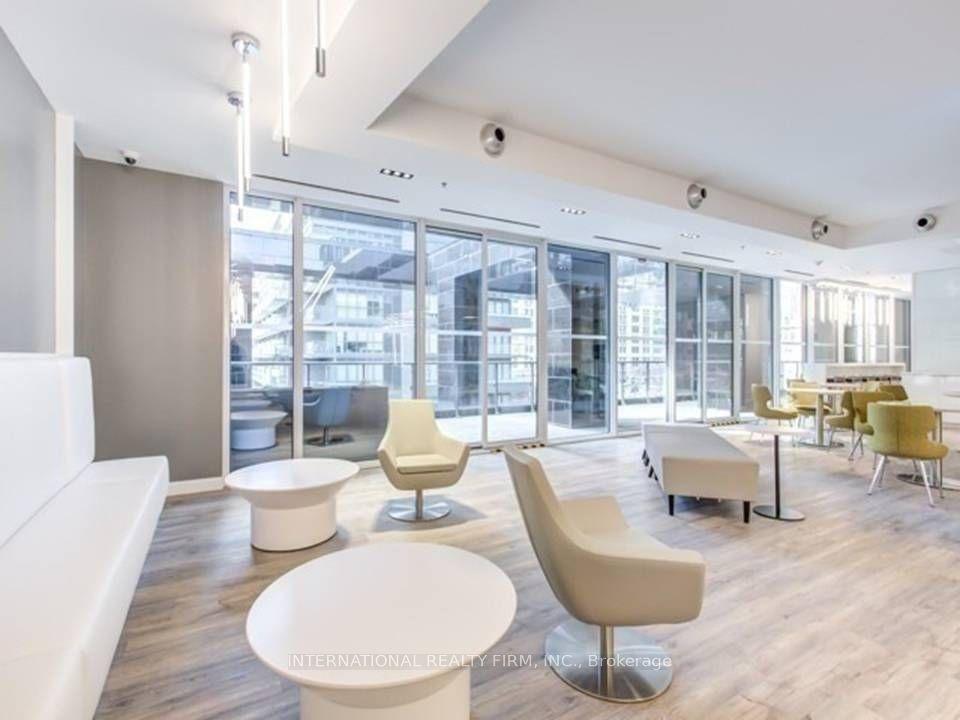 181 Dundas St E (Grid Condos) - Photo 16