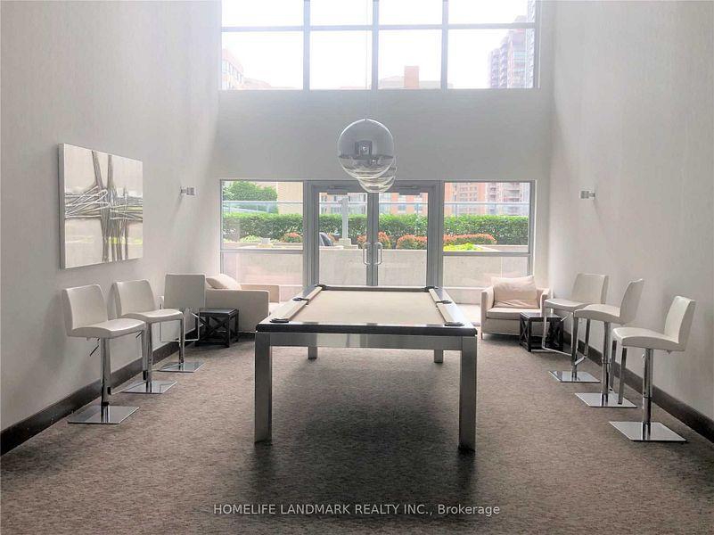 386 Yonge (Aura At College Park) - Photo 14