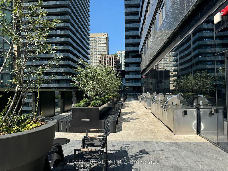 55 Charles (55C Bloor Yorkville Residences) - Photo 16