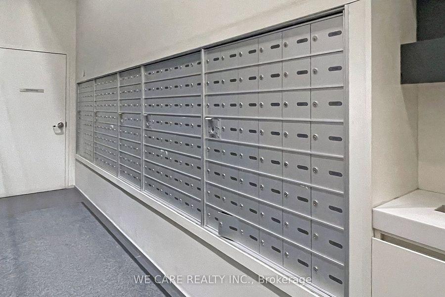 15 Grenville St (Karma Condo) - Photo 4