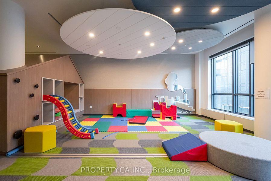 225 Sumach (Dueast Boutique Condos) - Photo 17