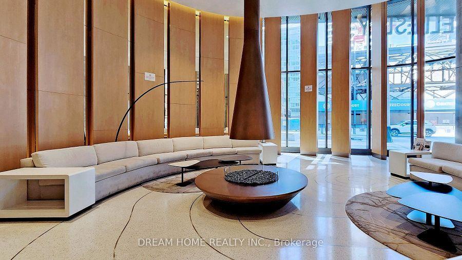 11 Wellesley (Wellesley on the Park) - Photo 18