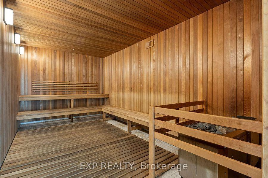 585 Bloor (Via Bloor) - Photo 32