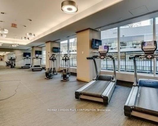 55 Bremner (Maple Leaf Square) - Photo 11