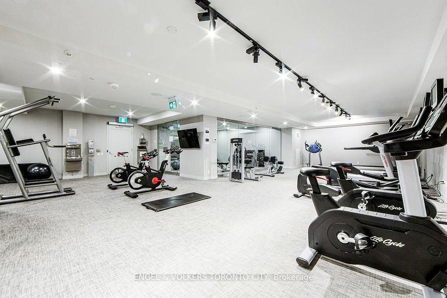 28 Wellesley (Vox Condos) - Photo 10