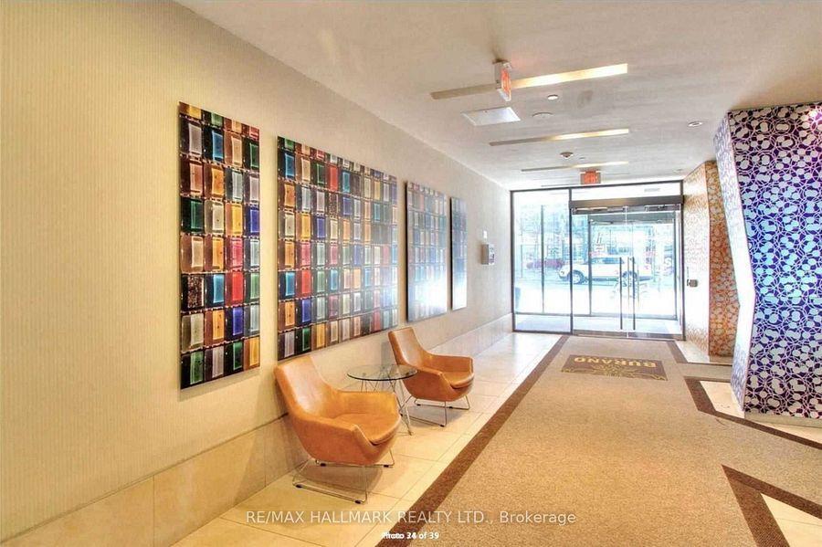832 Bay St (Burano Building) - Photo 9