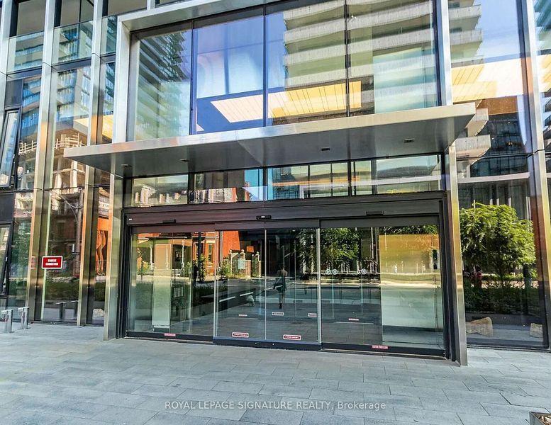 55 Charles (55C Bloor Yorkville Residences) - Photo 3