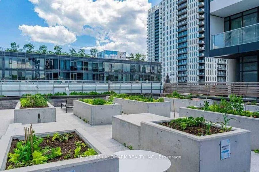 225 Sumach (Dueast Boutique Condos) - Photo 19