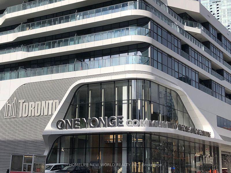 28 Freeland (One Yonge Prestige) - Photo 2