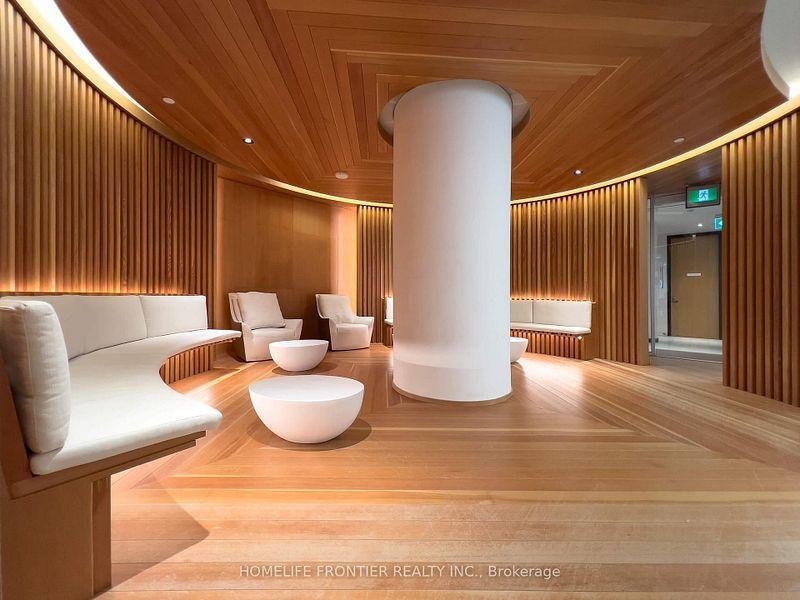 11 Wellesley (Wellesley on the Park) - Photo 5