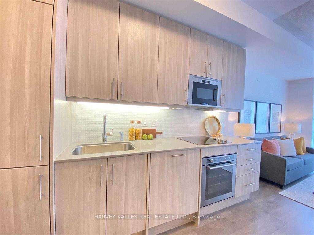 297 College St - Photo 23