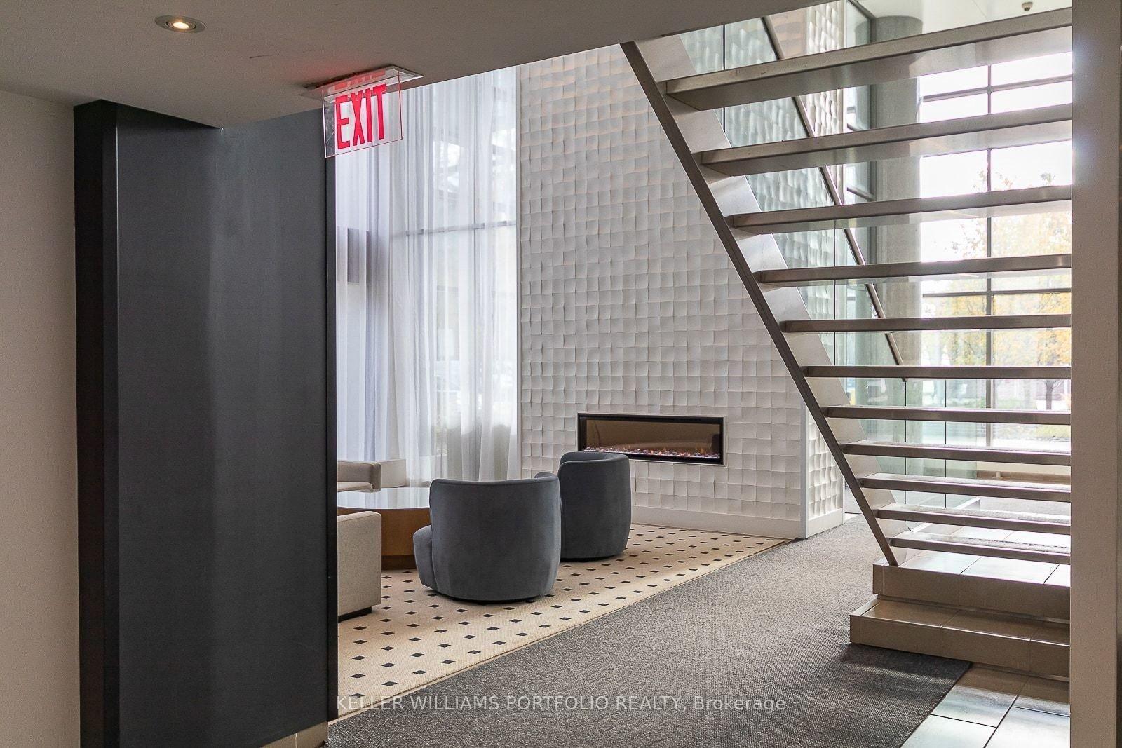 15 Fort York (Concord Cityplace) - Photo 5