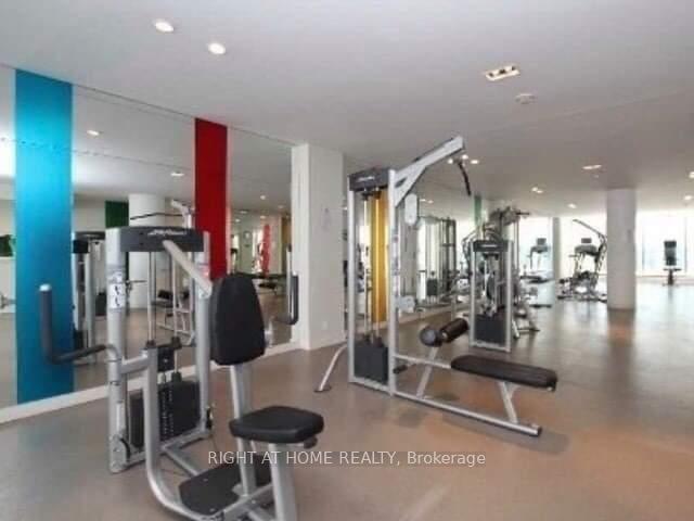 832 Bay St (Burano Building) - Photo 20