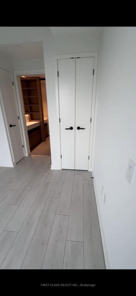 55 Charles (55C Bloor Yorkville Residences) - Photo 32