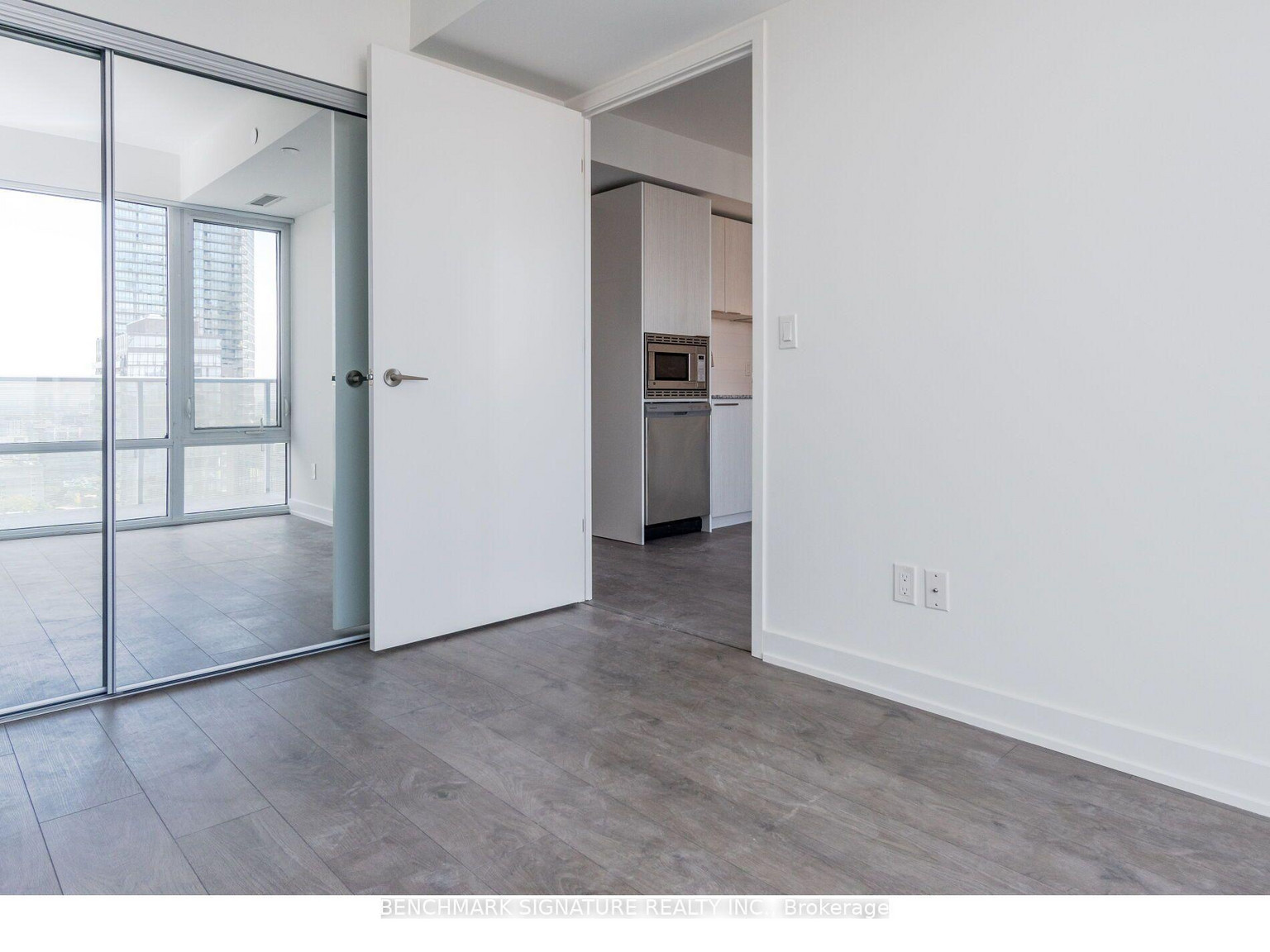 501 Yonge St (Tree House Condos) - Photo 26