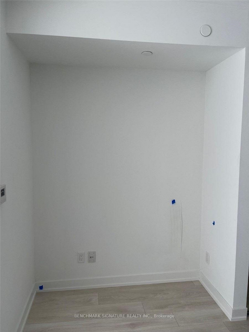 501 Yonge St (Tree House Condos) - Photo 16
