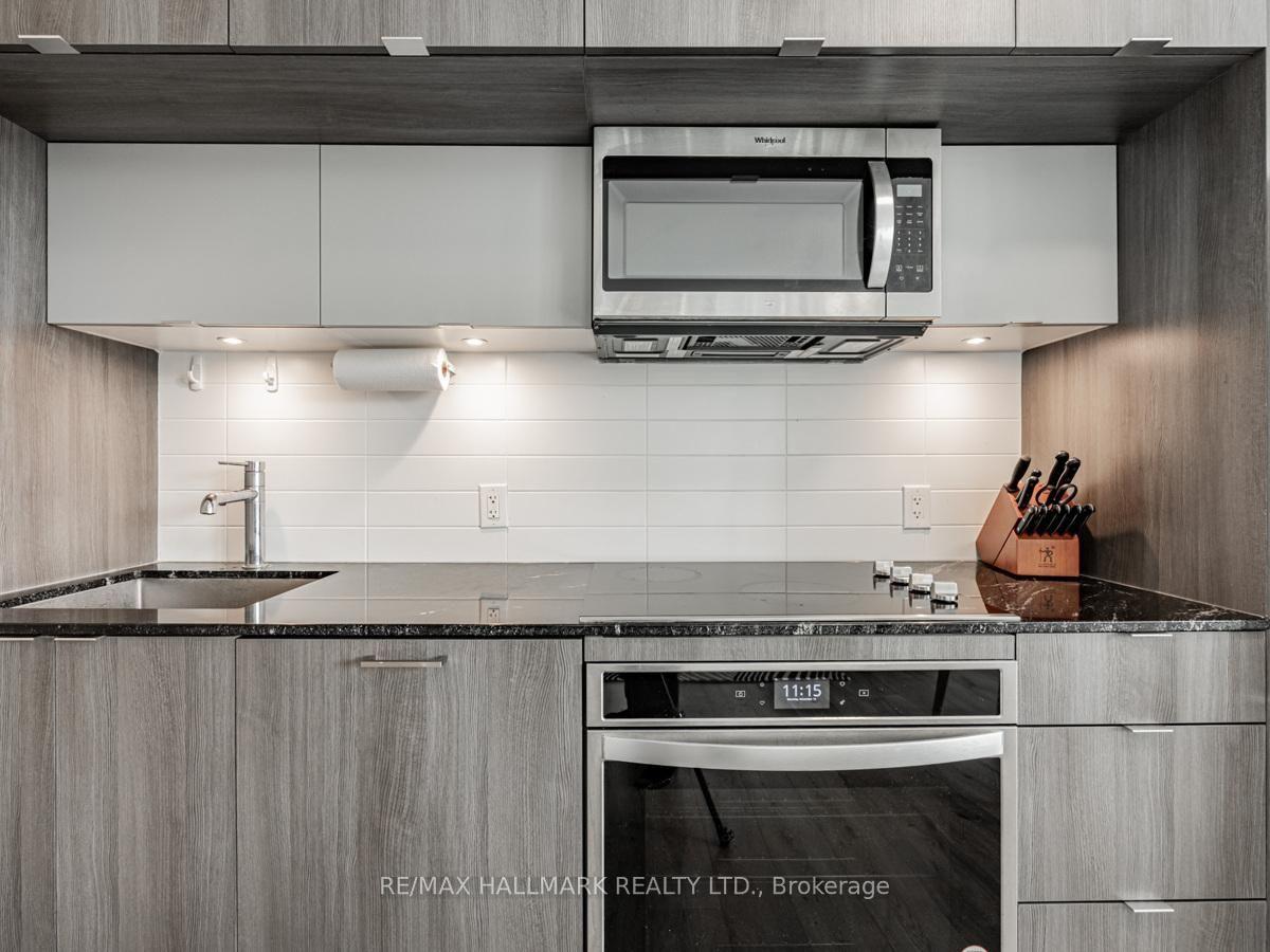 585 Bloor (Via Bloor) - Photo 39