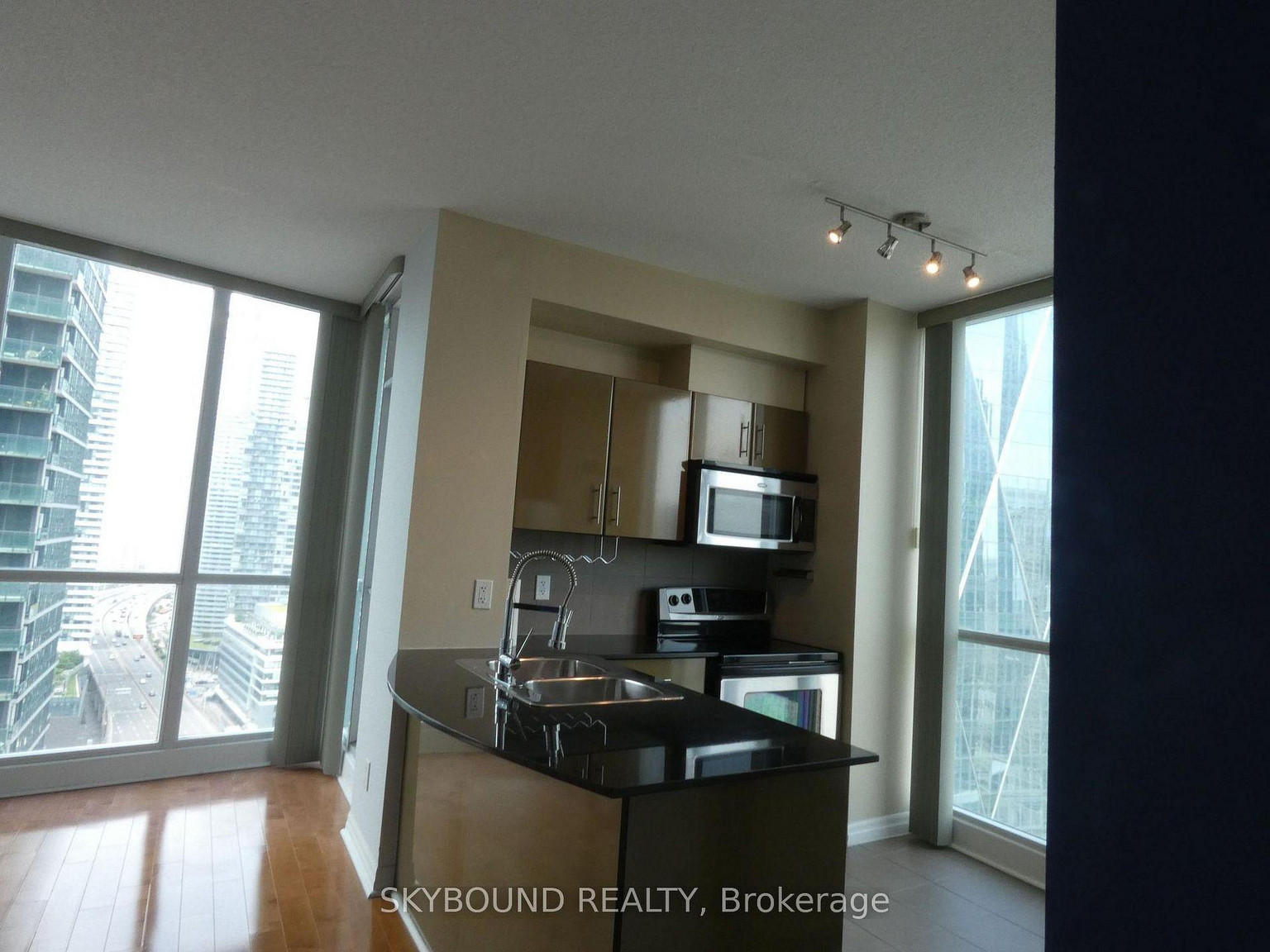 16 Yonge St - Photo 37