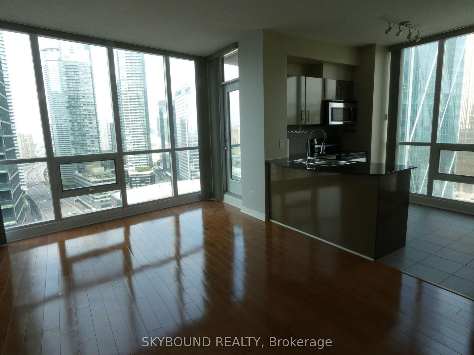 16 Yonge St - Photo 23