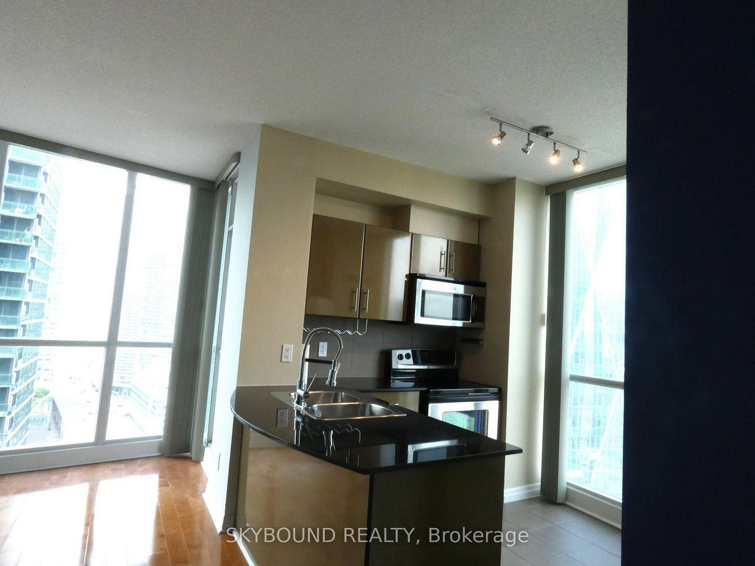 16 Yonge St - Photo 55