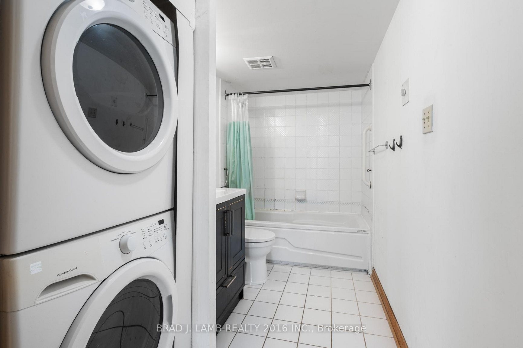 1001 Bay - Photo 59