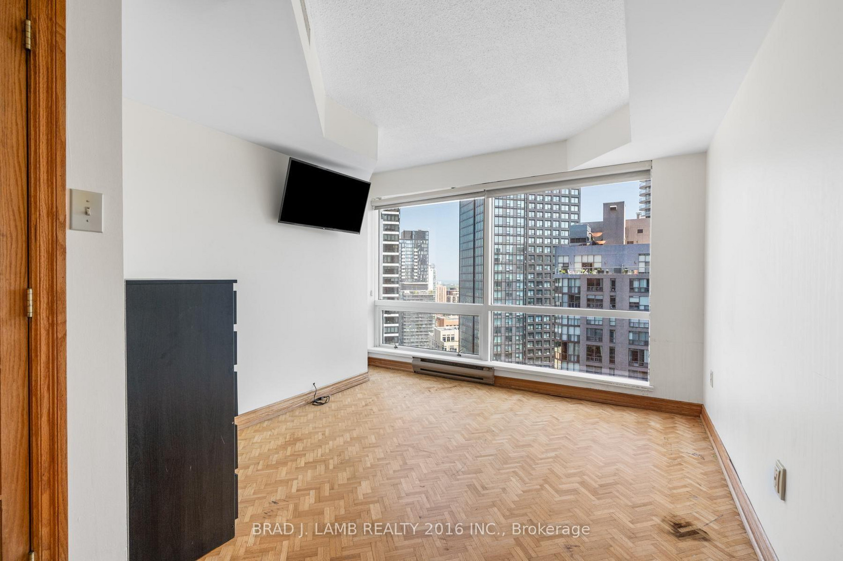1001 Bay - Photo 49
