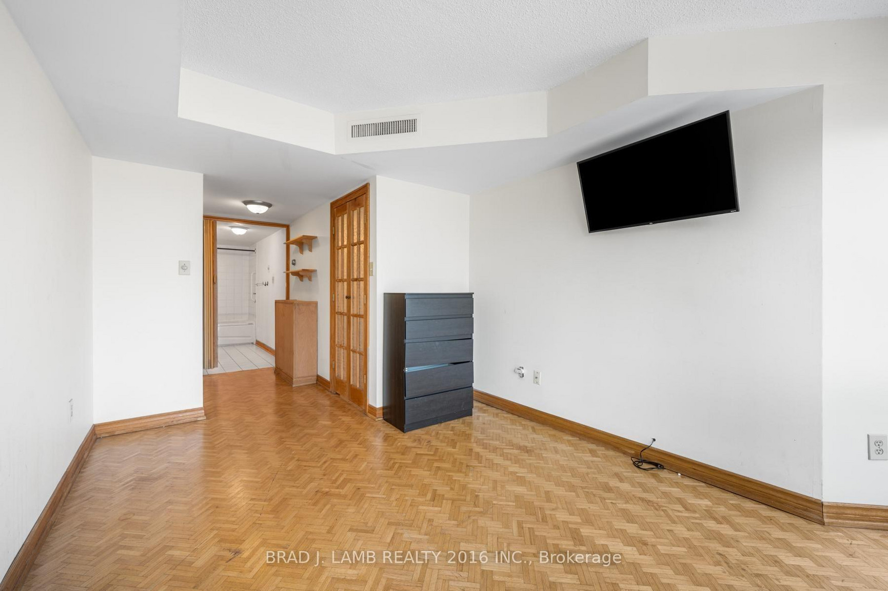 1001 Bay - Photo 53