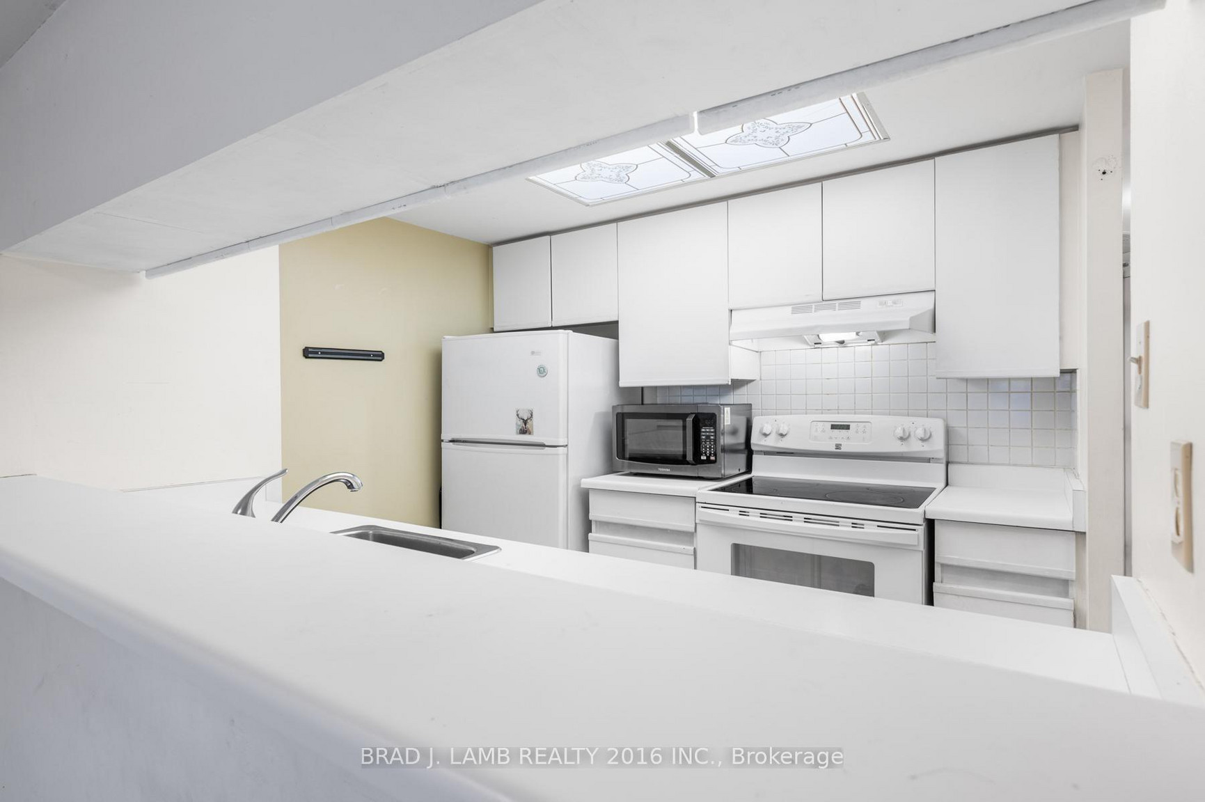 1001 Bay - Photo 47