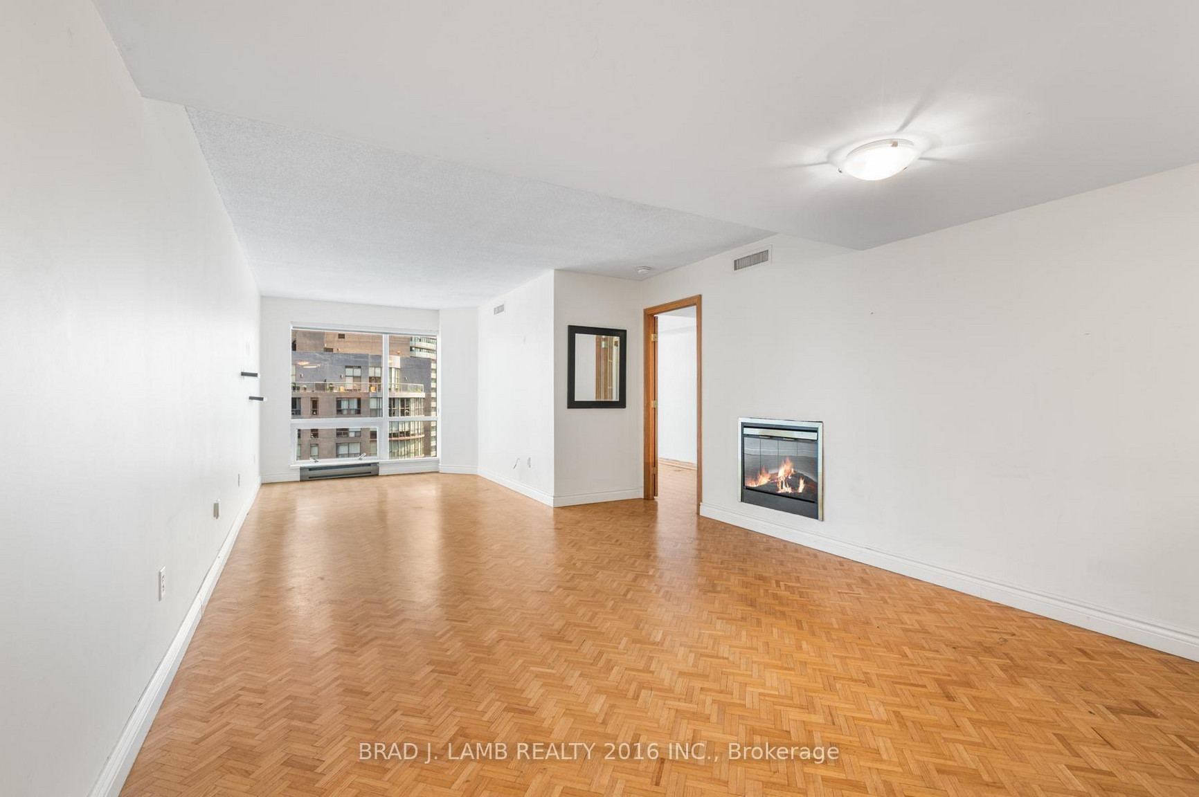 1001 Bay - Photo 23
