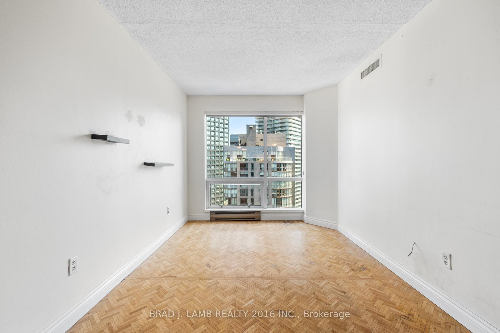 1001 Bay - Photo 33