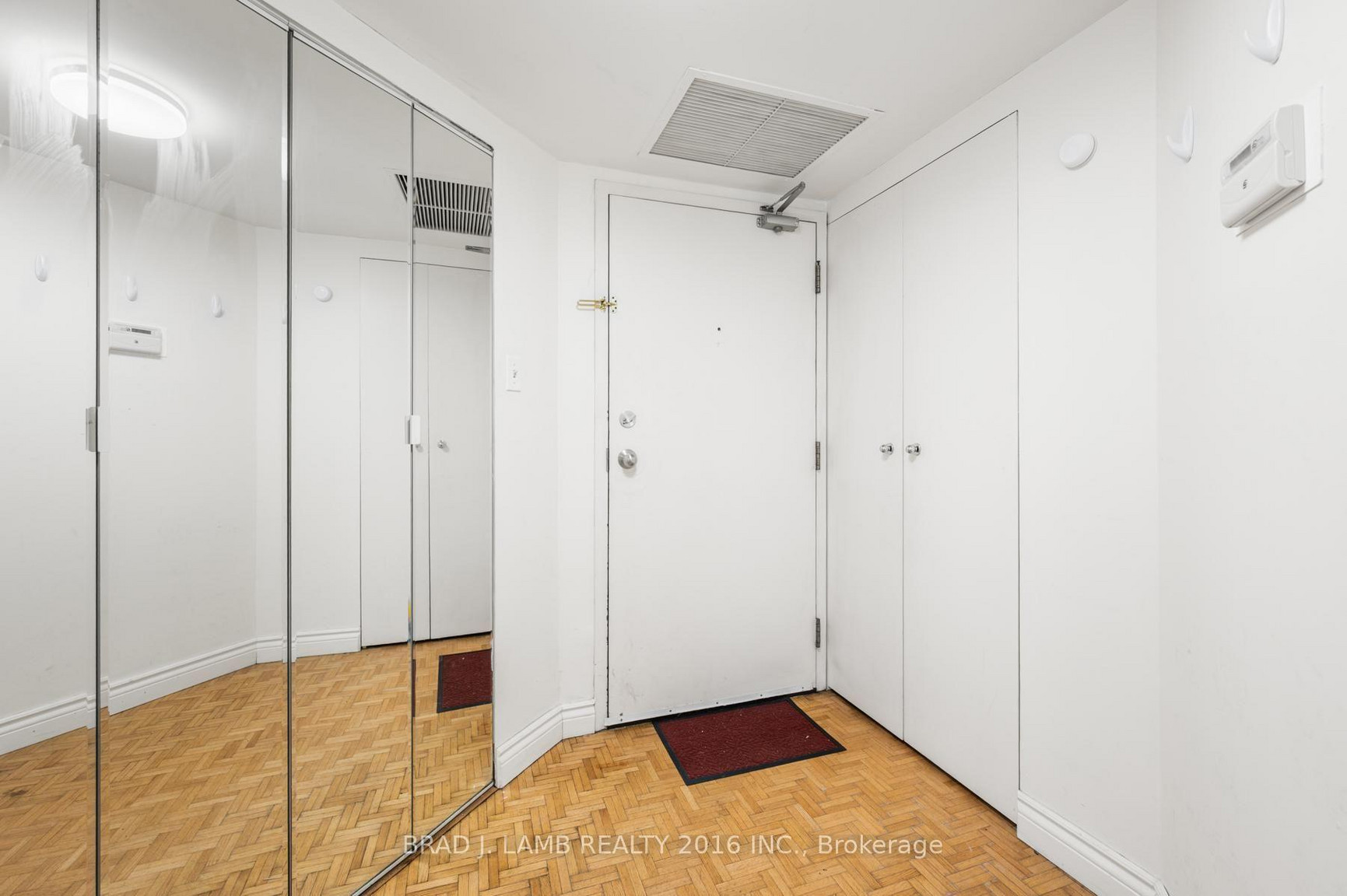 1001 Bay - Photo 21