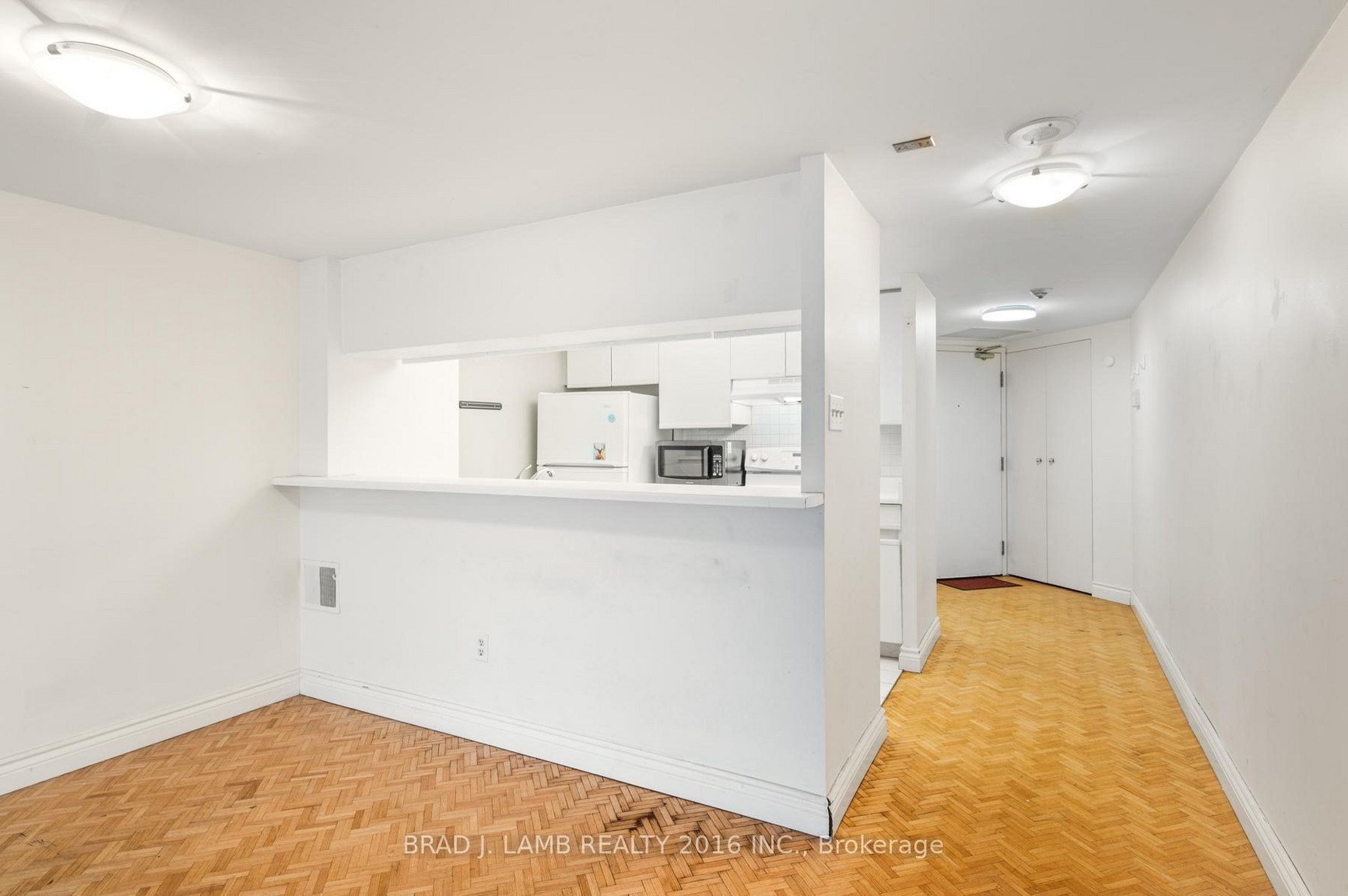 1001 Bay - Photo 41