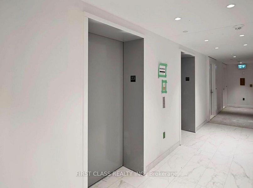 230 Simcoe (Artist Alley) - Photo 8