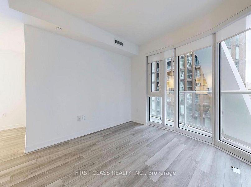 230 Simcoe (Artist Alley) - Photo 16
