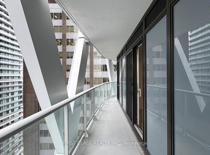 230 Simcoe (Artist Alley) - Photo 23
